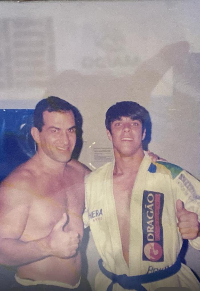 Blue belt · December 20, 2000 · Promoted by FERNANDO PARADEDA