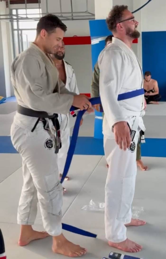Blue Belt promotion by master Floris Dekker - BJJ Delft