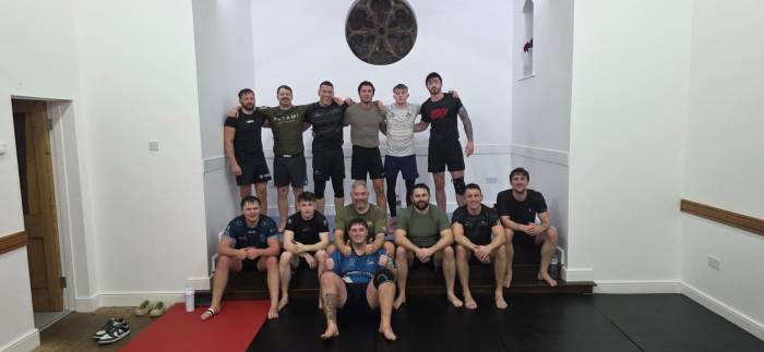 No Gi wrestling session tonight after 3 weeks off due to injury. Good test for the injured shoulder. Great session lads.