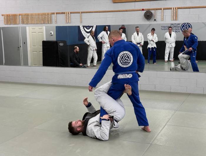 Mini in house Seminar for the dojo. Decided to introduce the class to single Leg X basics & X-guard.