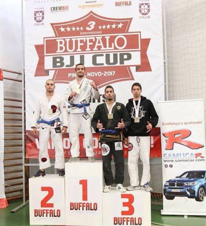 Blue belt · February 14, 2014 · Promoted by Luisinho Júnior