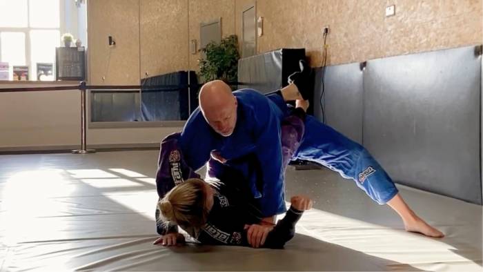 Rolling with black belt coach Jackie Jarvis at Warrior Woman, Keighley, West Yorkshire, 17th January 2026