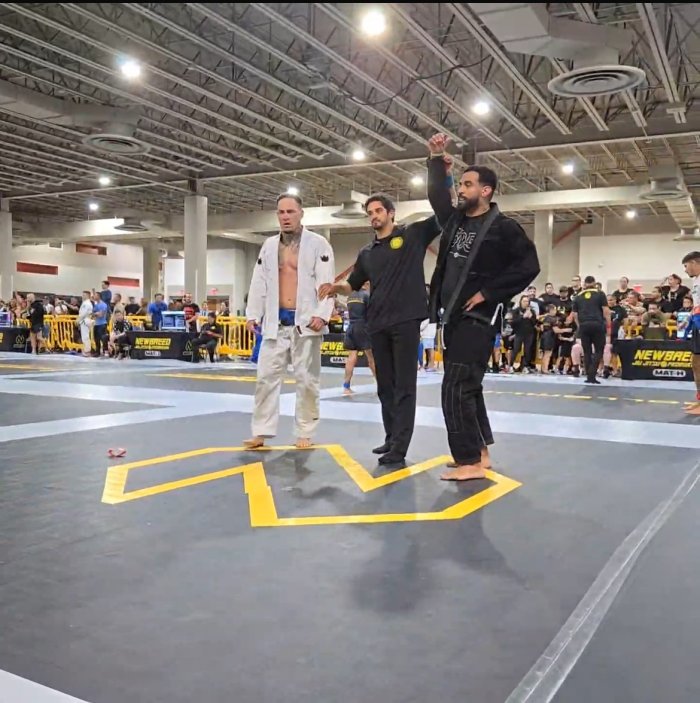 Blue belt · August 27, 2022 · Promoted by Tarzan