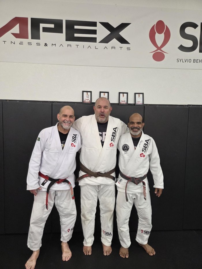 Brown belt · March 27, 2026 · Promoted by Rogério Oliveira Marshal