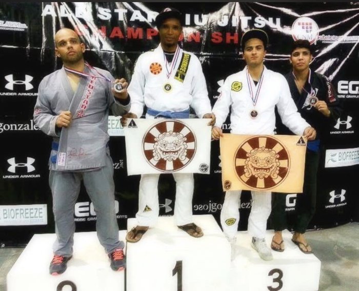Blue belt · December 19, 2011 · Promoted by Mauro Segio Oliveira