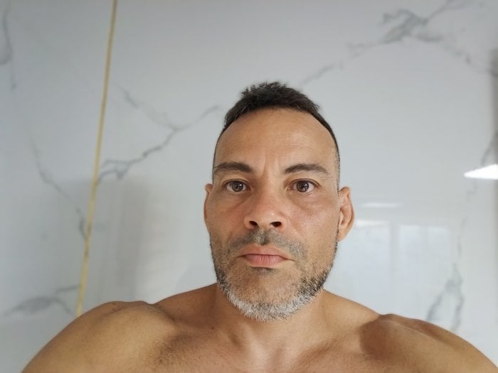 Eli Reyes