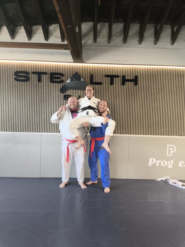 I'm a very serious judo coach too 😂